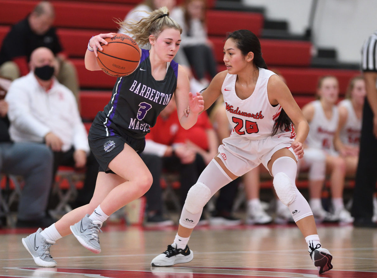 Two_Jeff Harwell_Wadsworth_Barberton_girls.9